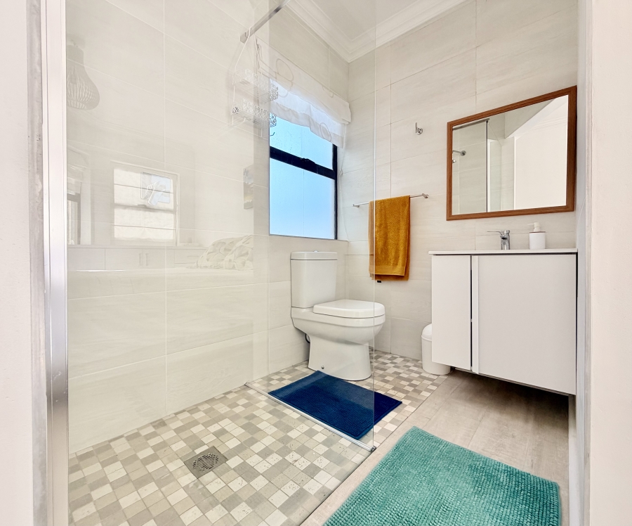 3 Bedroom Property for Sale in Voelklip Western Cape